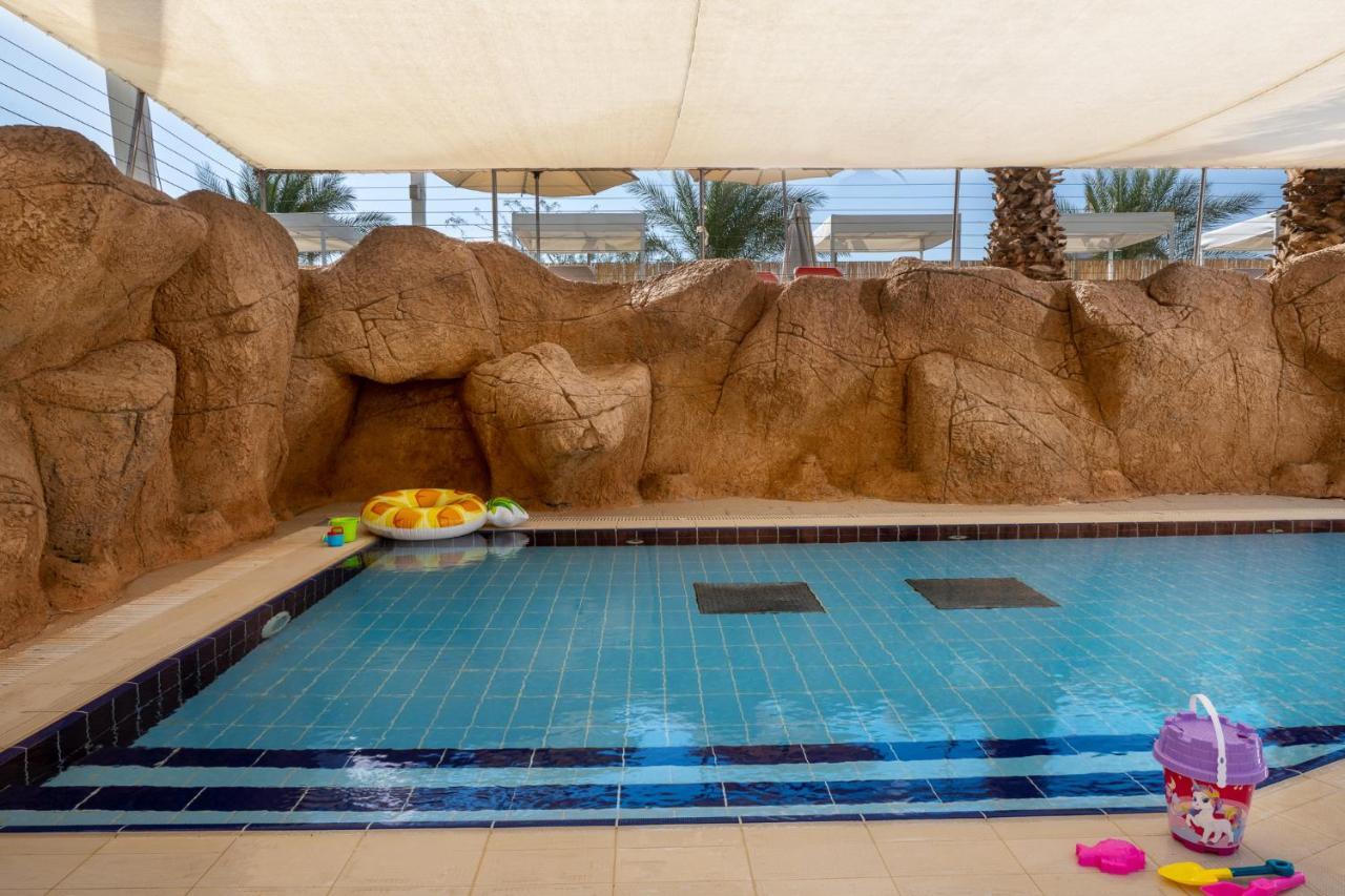 Vert Hotel Eilat Exterior foto The swimming pool at the Dead Sea Spa Magdala