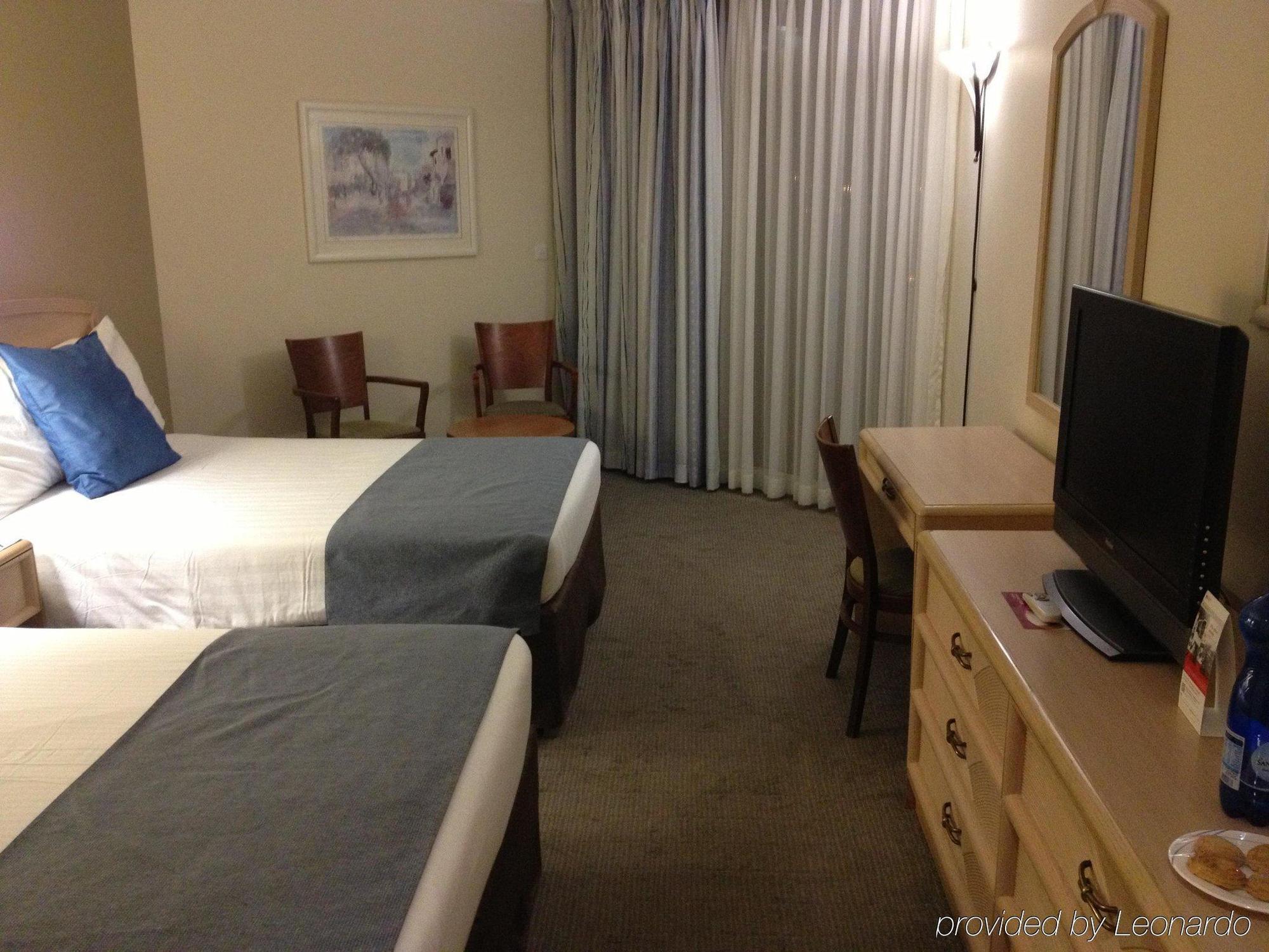 Vert Hotel Eilat Exterior foto A room at the Hilton Garden Inn